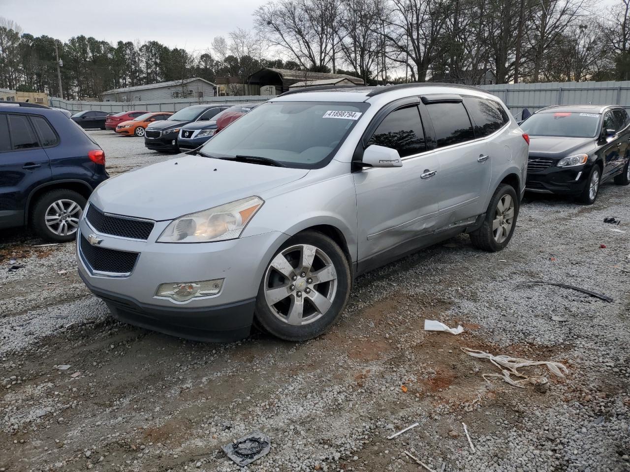 1GNKRGED4CJ141307 2012 Chevrolet Traverse Lt