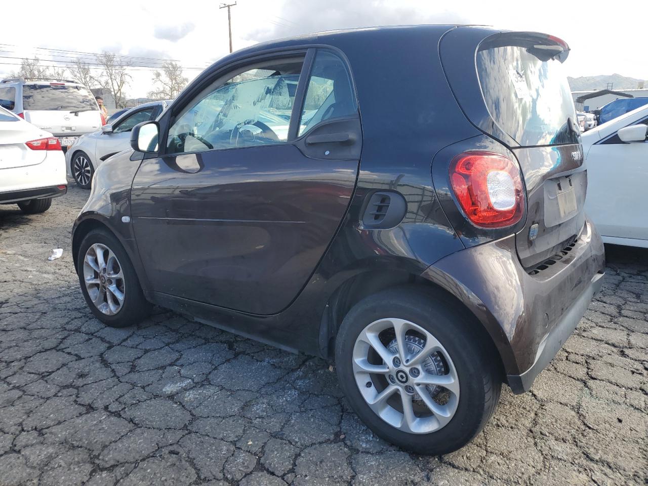 WMEFJ9BA5JK283486 2018 Smart Fortwo