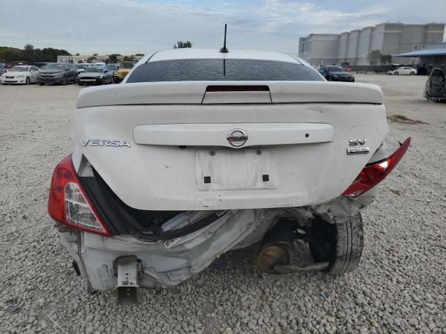 2018 Nissan Versa S VIN: 3N1CN7AP5JL863032 Lot: 40978624