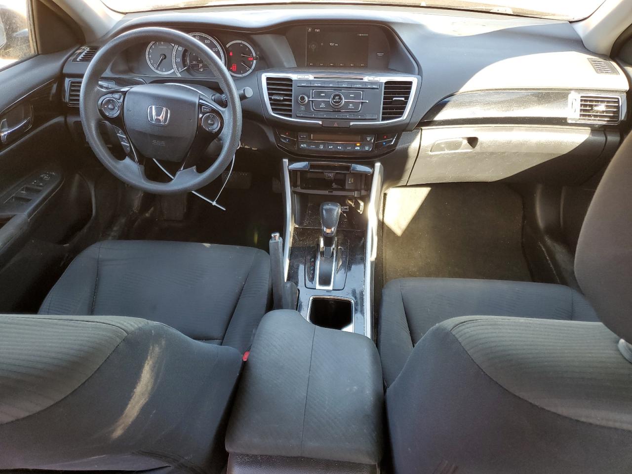 1HGCR2F33HA272050 HONDA ACCORD 2017