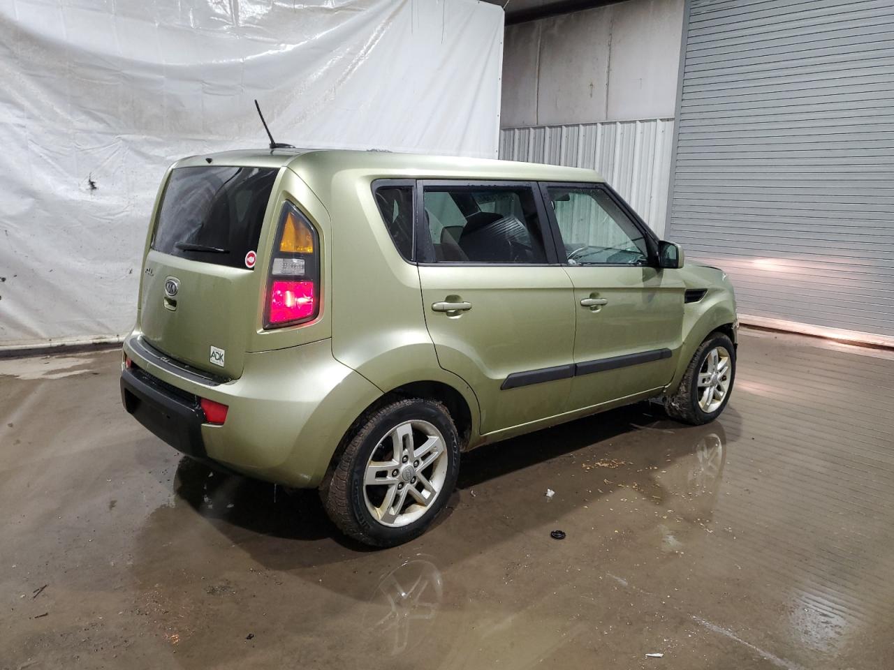 KNDJT2A20B7329623 2011 Kia Soul +