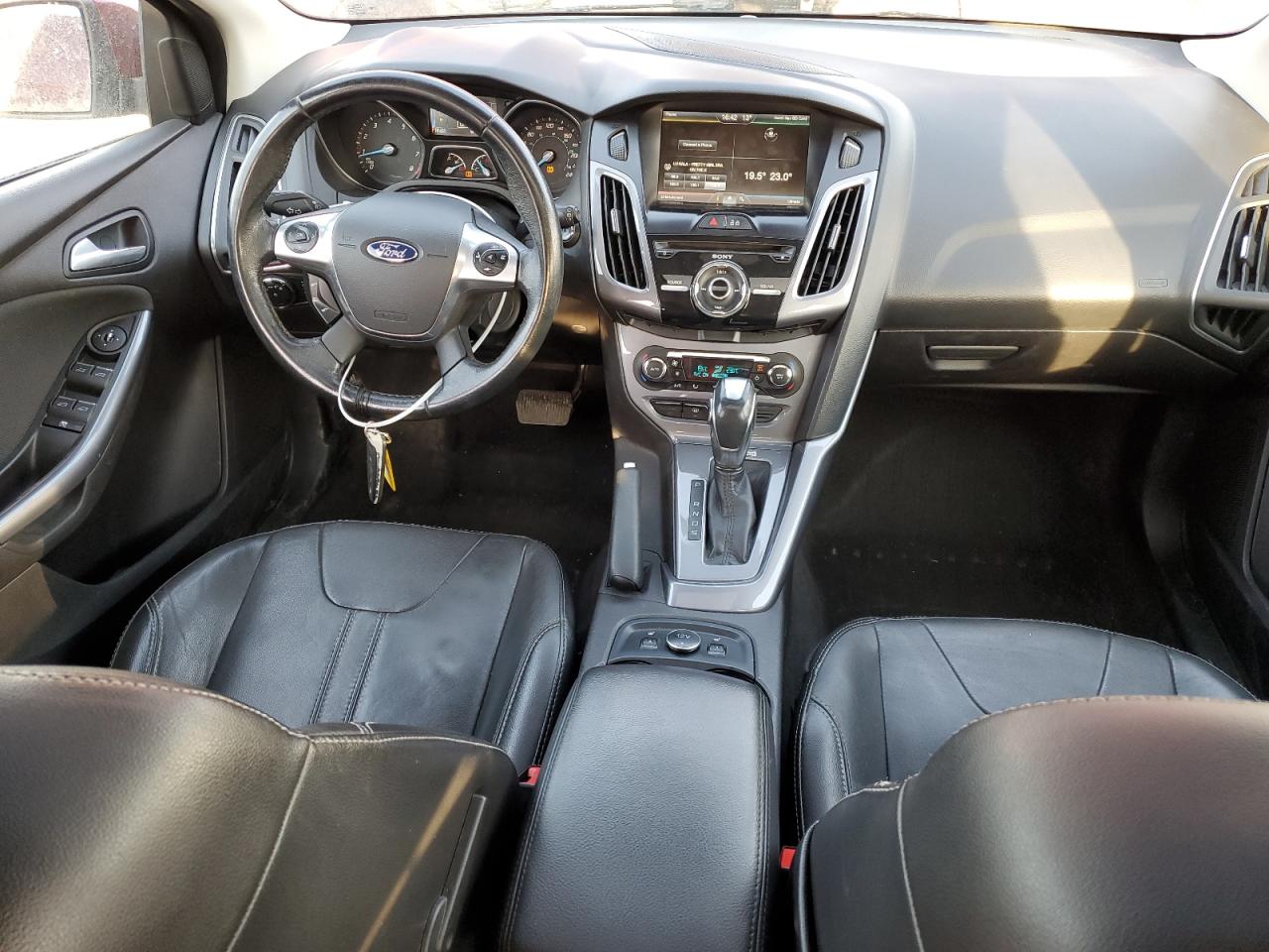 1FADP3N23EL303729 2014 Ford Focus Titanium