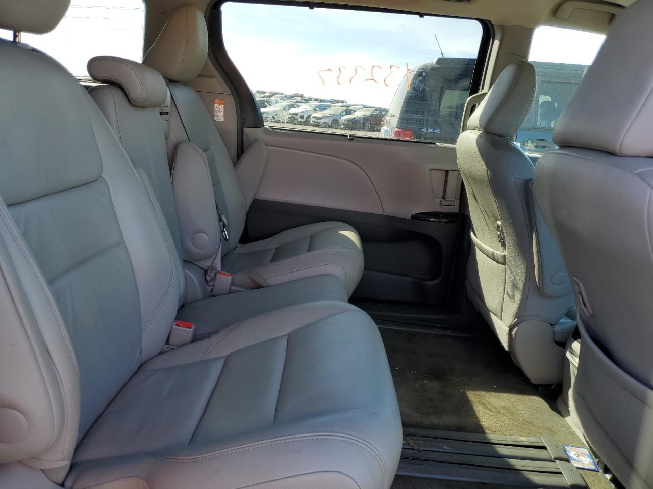 5TDYK3DC9GS702991 TOYOTA All Models 2016
