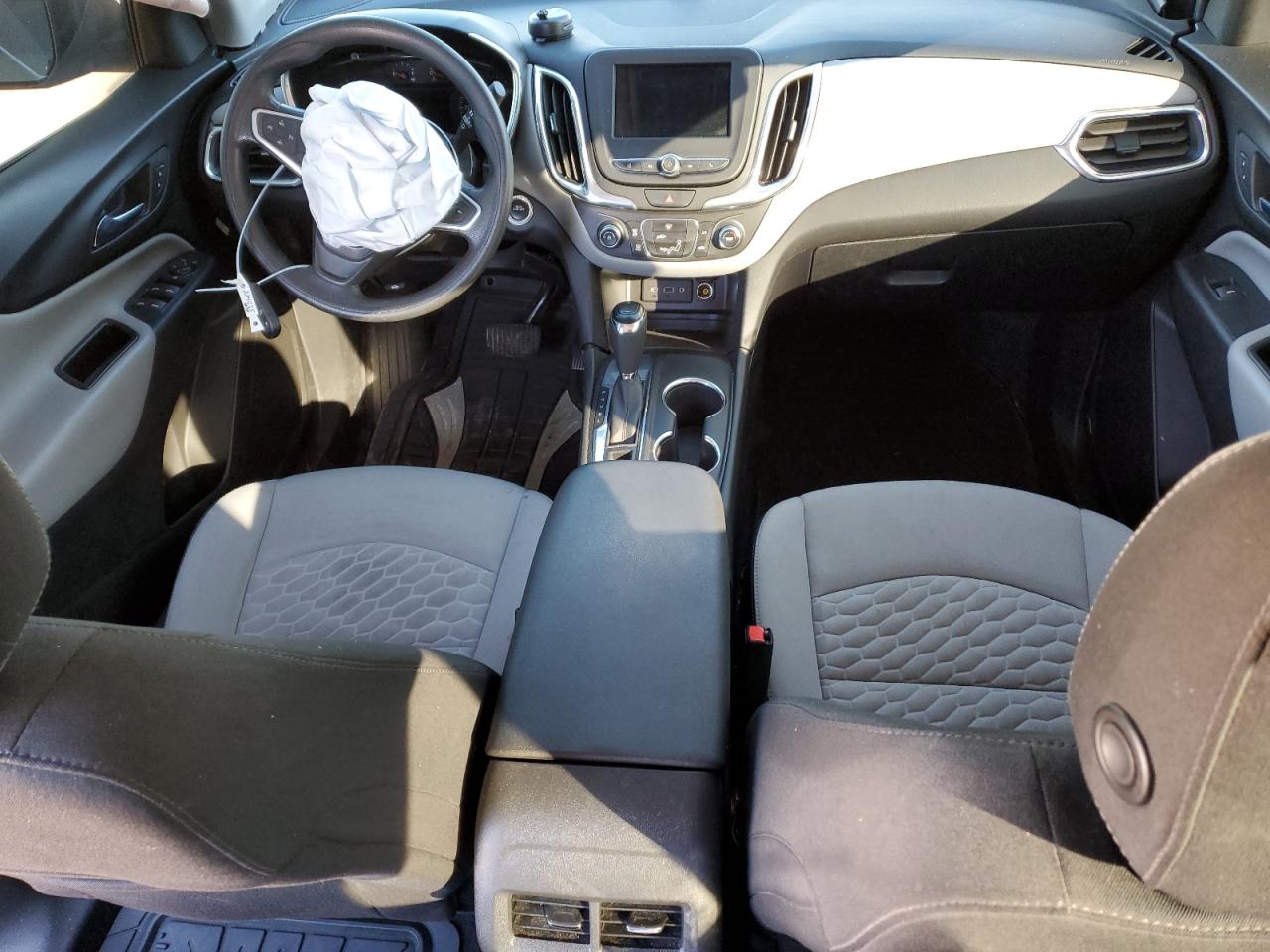 3GNAXHEV8KS632623 CHEVROLET EQUINOX 2019