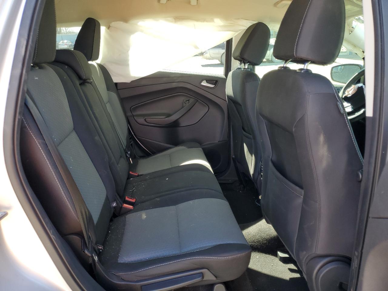 1FMCU0GD2HUF06794 FORD ESCAPE 2017