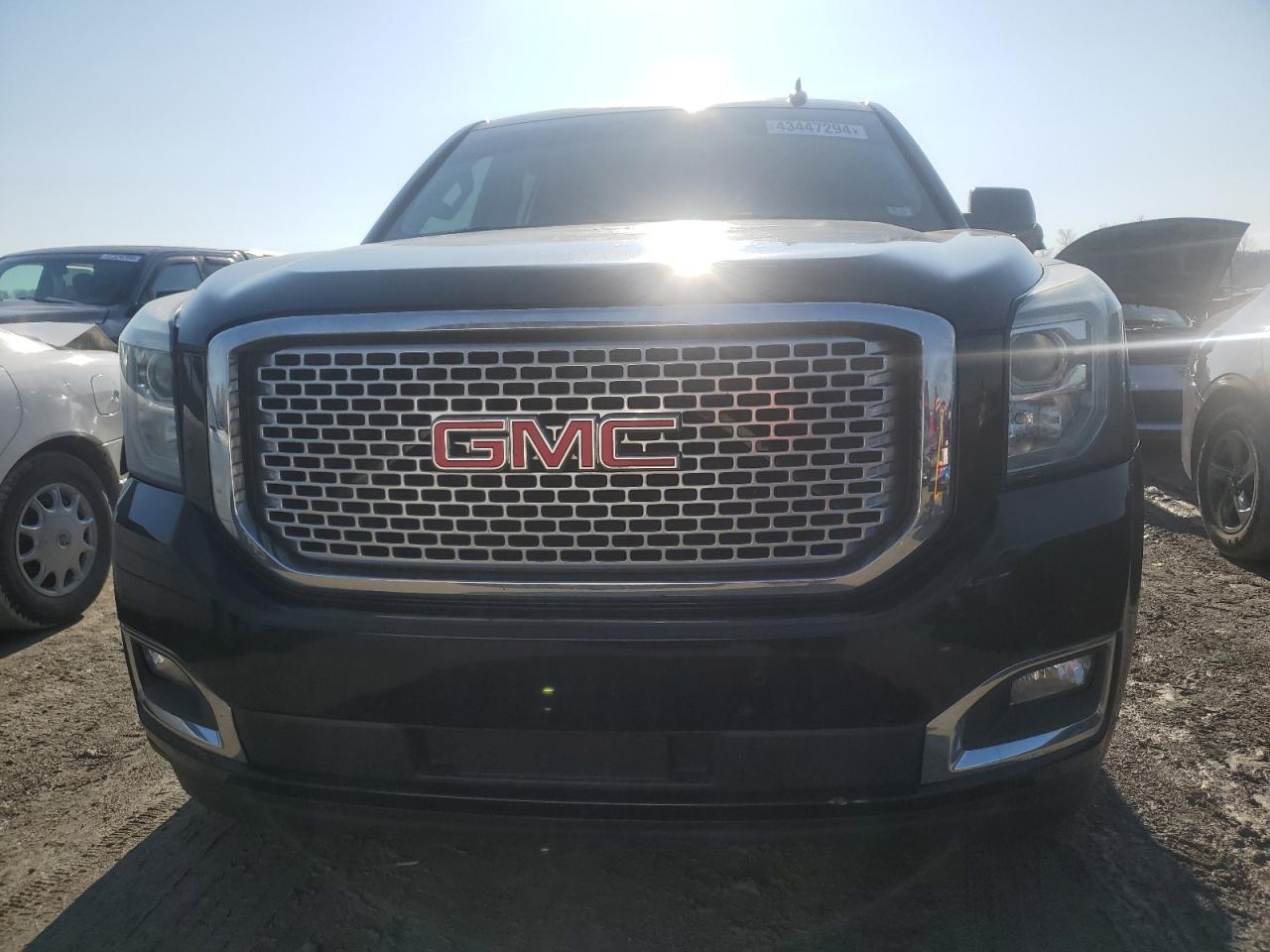 1GKS2CKJ2GR335555 GMC YUKON 2016