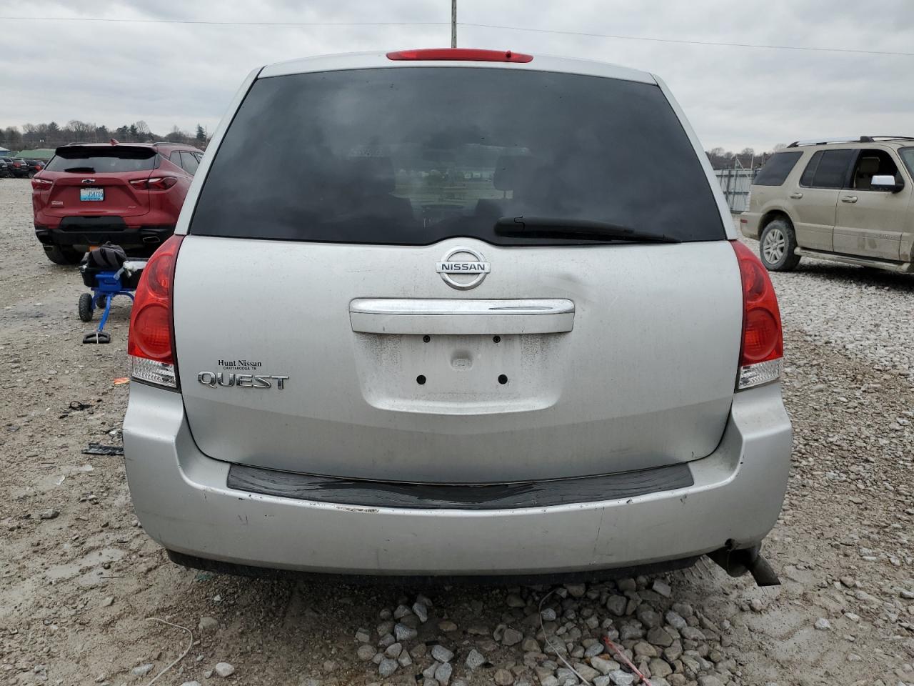 5N1BV28U28N111866 2008 Nissan Quest S