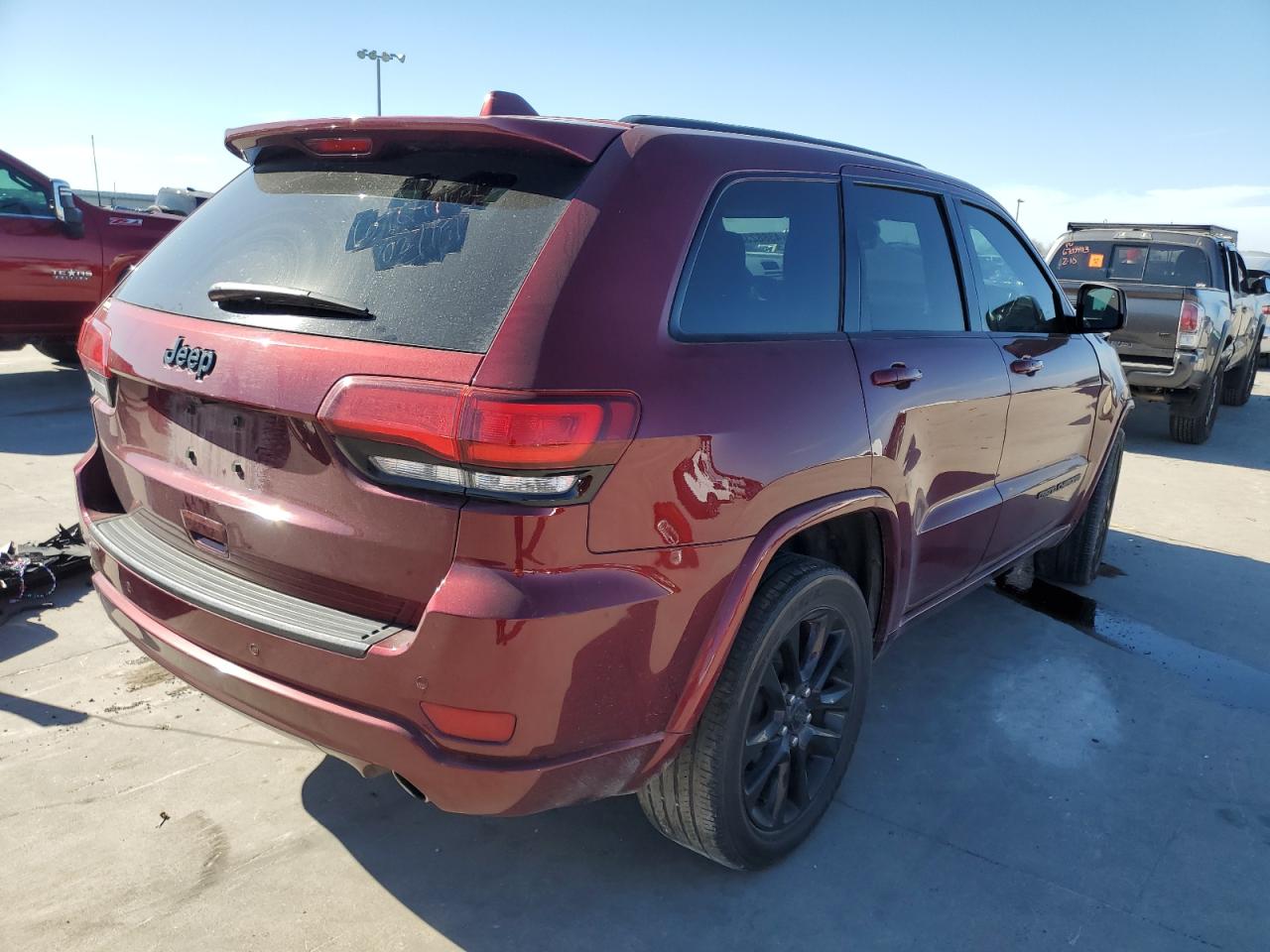 2020 Jeep Grand Cherokee Laredo vin: 1C4RJEAG3LC328948