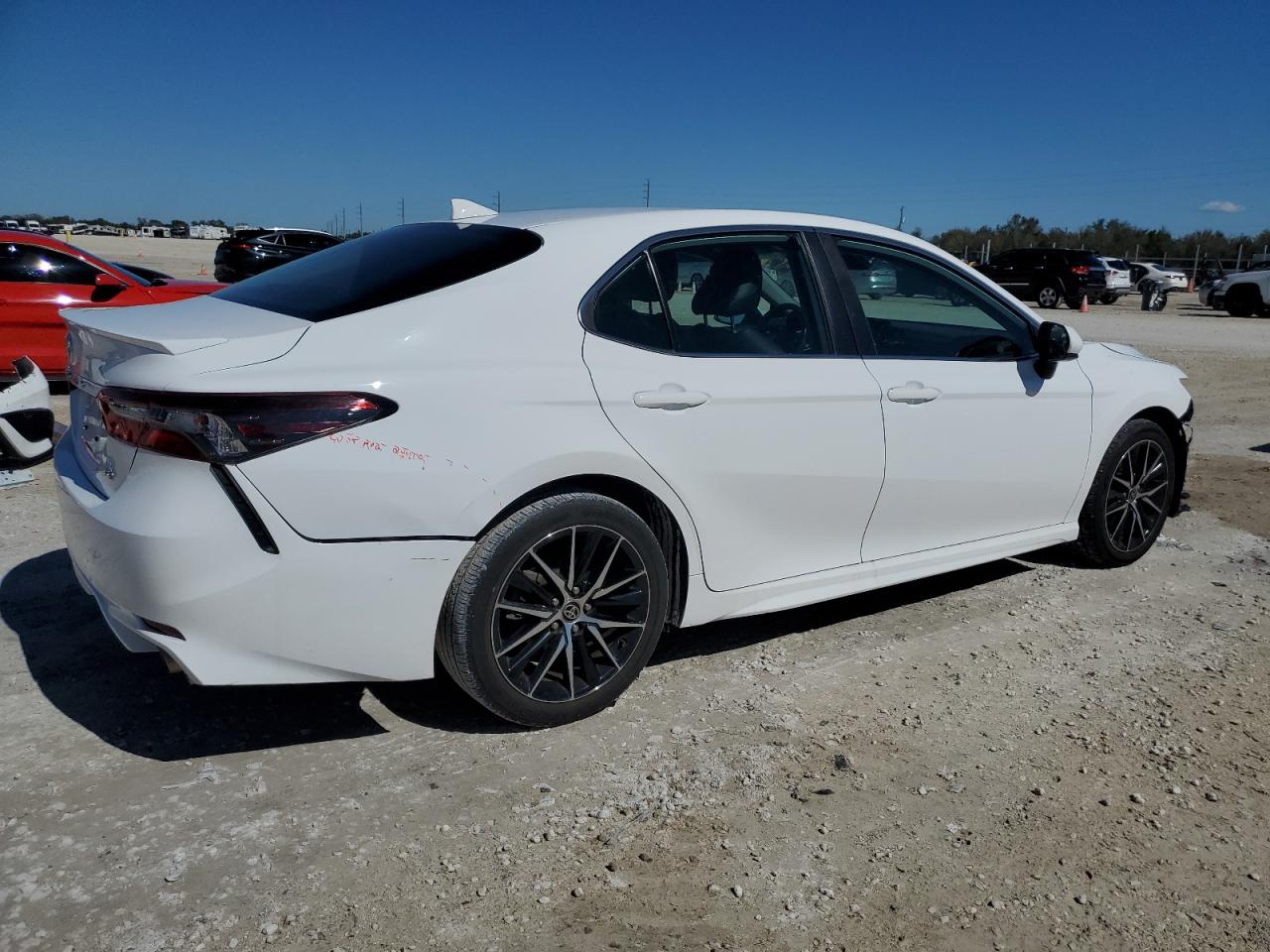4T1G11AK4MU580431 TOYOTA CAMRY 2021