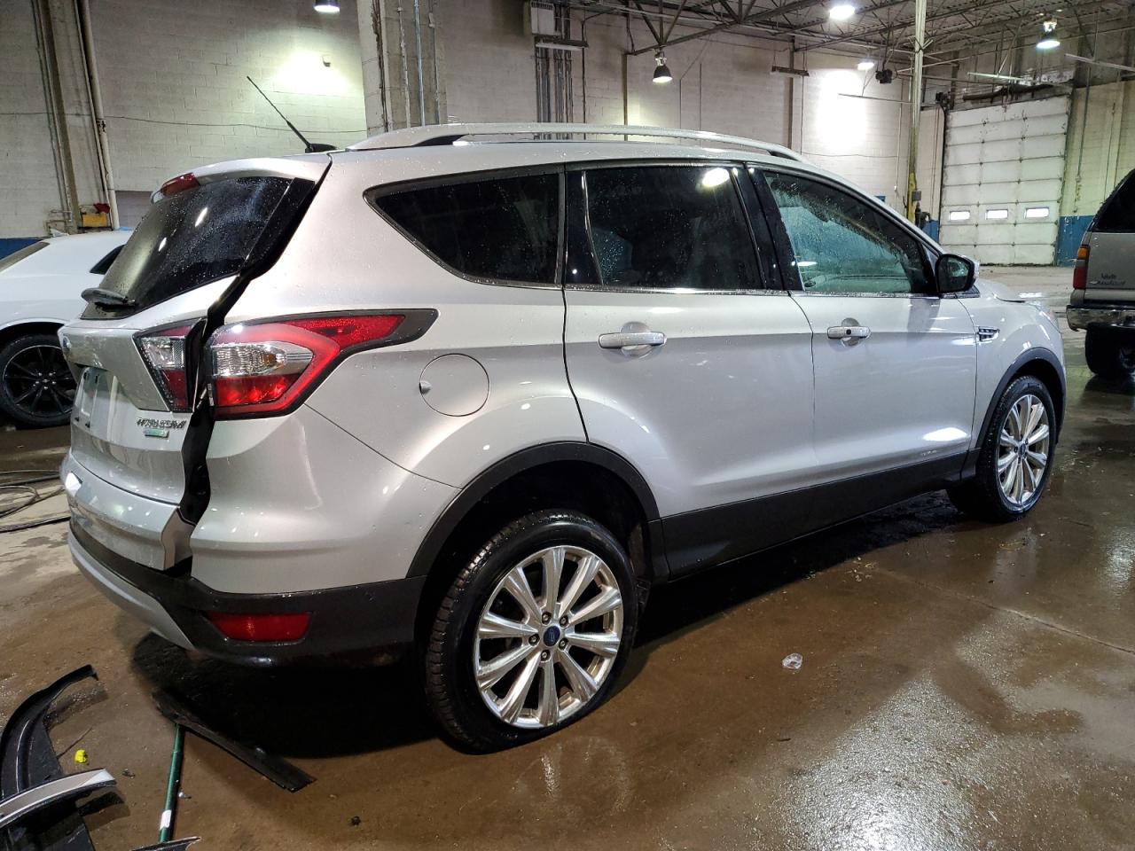 1FMCU0JDXHUB01498 FORD ESCAPE 2017