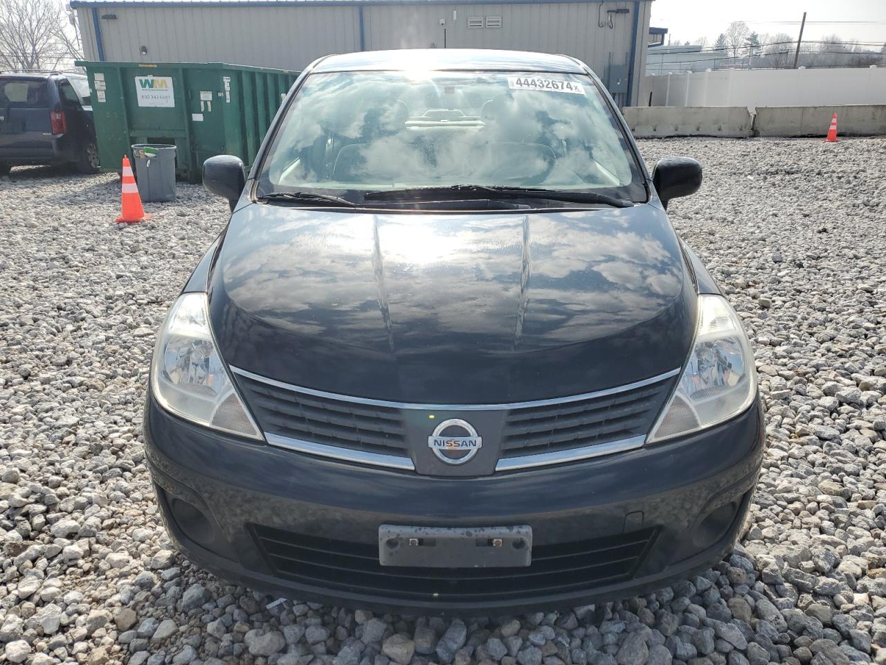 3N1BC11E28L425446 2008 Nissan Versa S