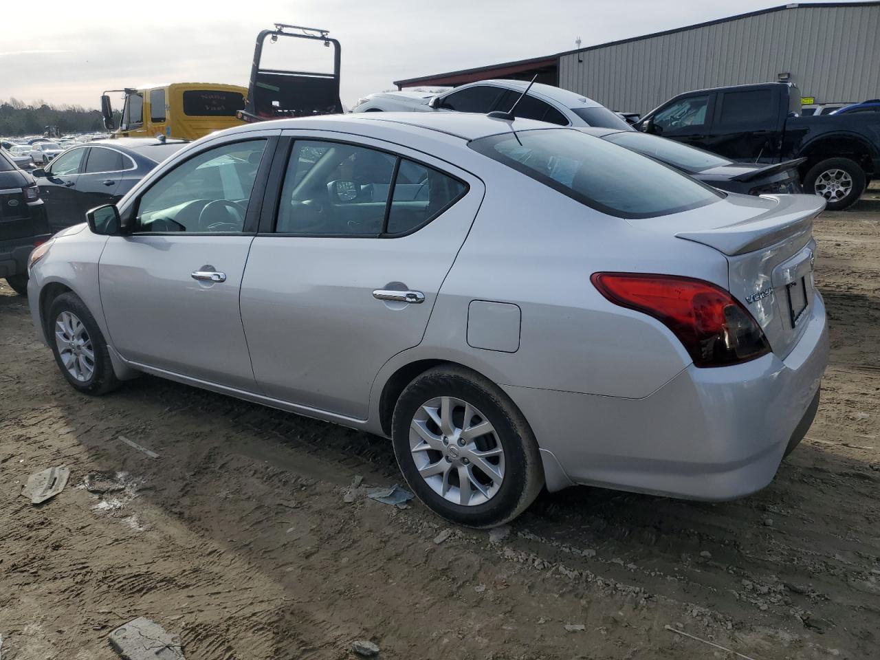 3N1CN7AP4JL815683 NISSAN VERSA 2018