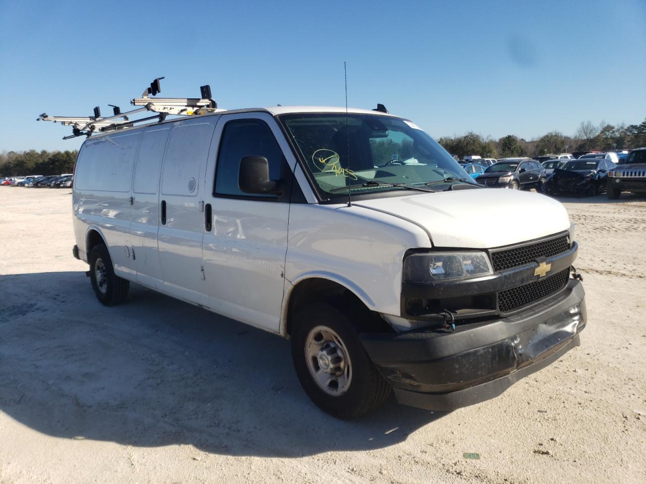 1GCWGBFG9L1170810 2020 Chevrolet Express G2500