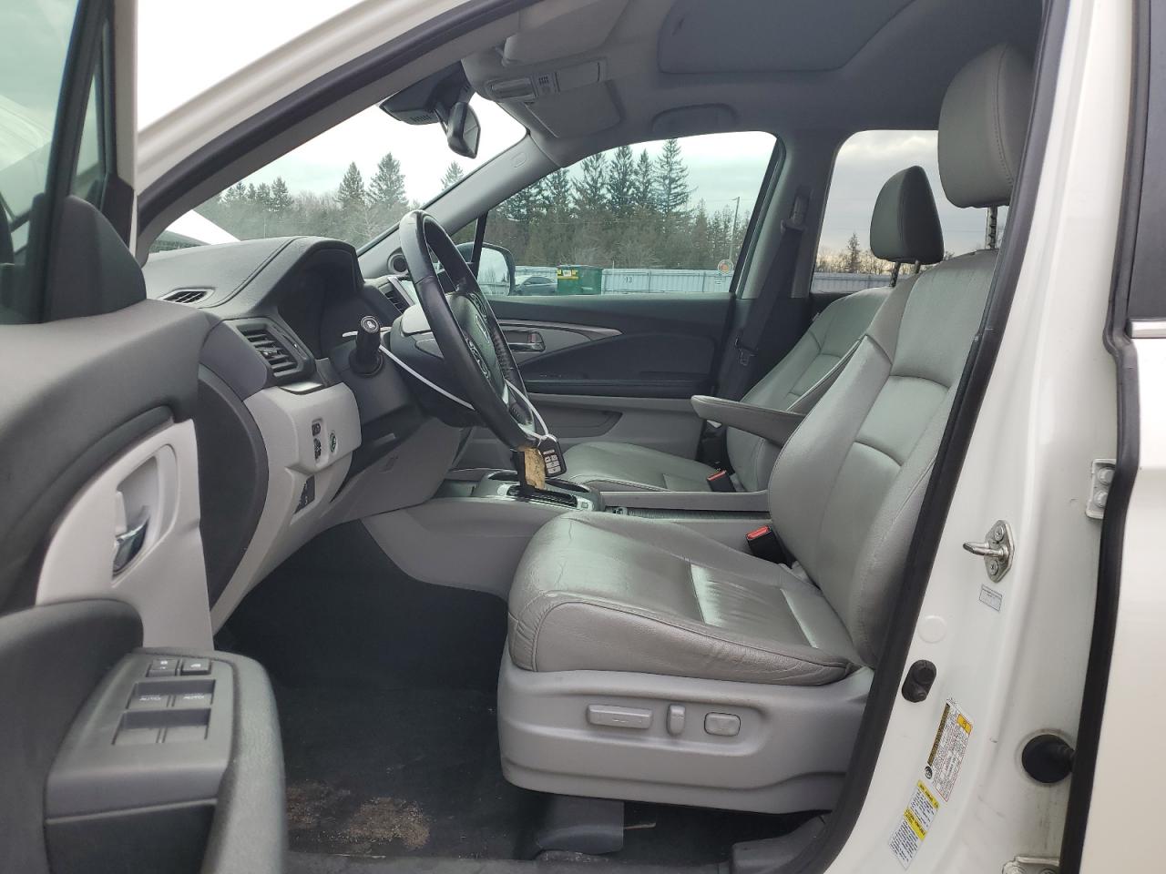 5FNYF6H76GB512315 HONDA PILOT 2016
