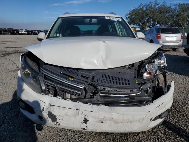 2015 VOLKSWAGEN TIGUAN S WVGAV7AXXFW574228