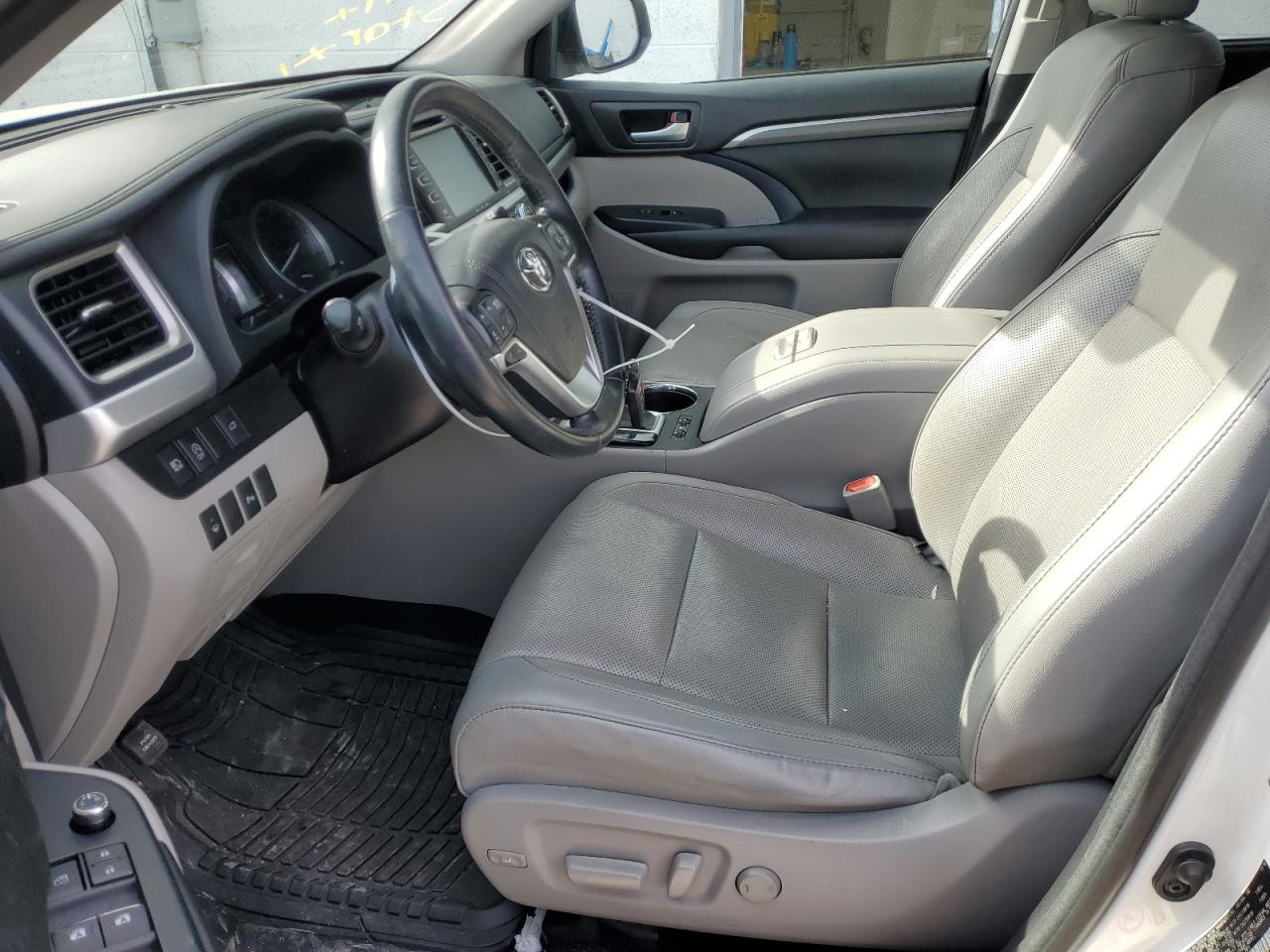 5TDDZRFH5HS363394 TOYOTA HIGHLANDER 2017