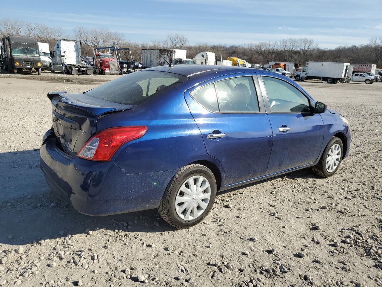 3N1CN7AP1JL802311 NISSAN VERSA 2018