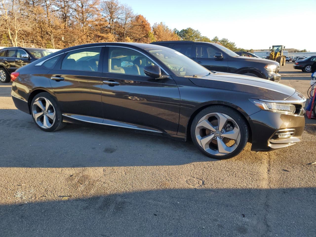 1HGCV1F9XJA069981 HONDA ACCORD 2018