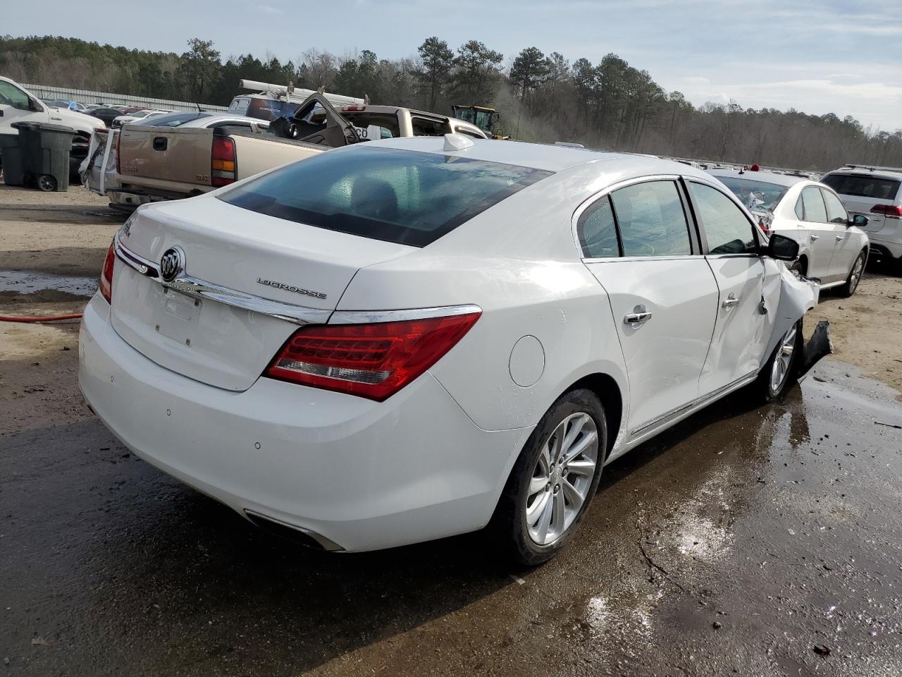 1G4GB5G33FF260304 2015 Buick Lacrosse