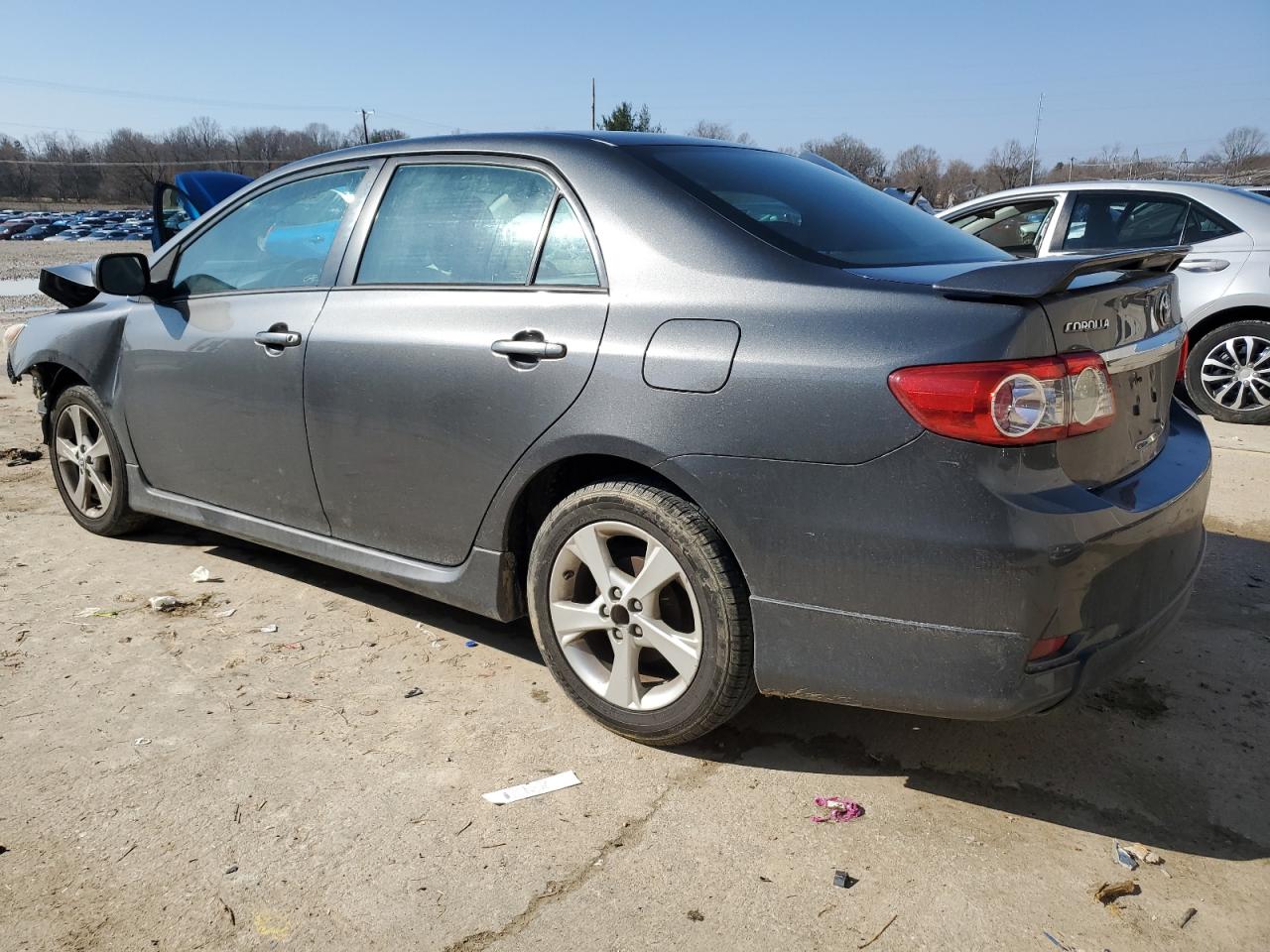 2T1BU4EEXDC105875 2013 Toyota Corolla Base