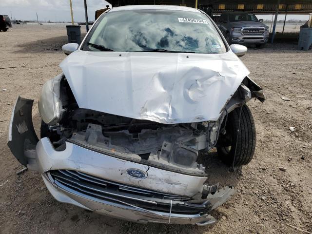 Lot #2446013010 2018 FORD FIESTA SE salvage car