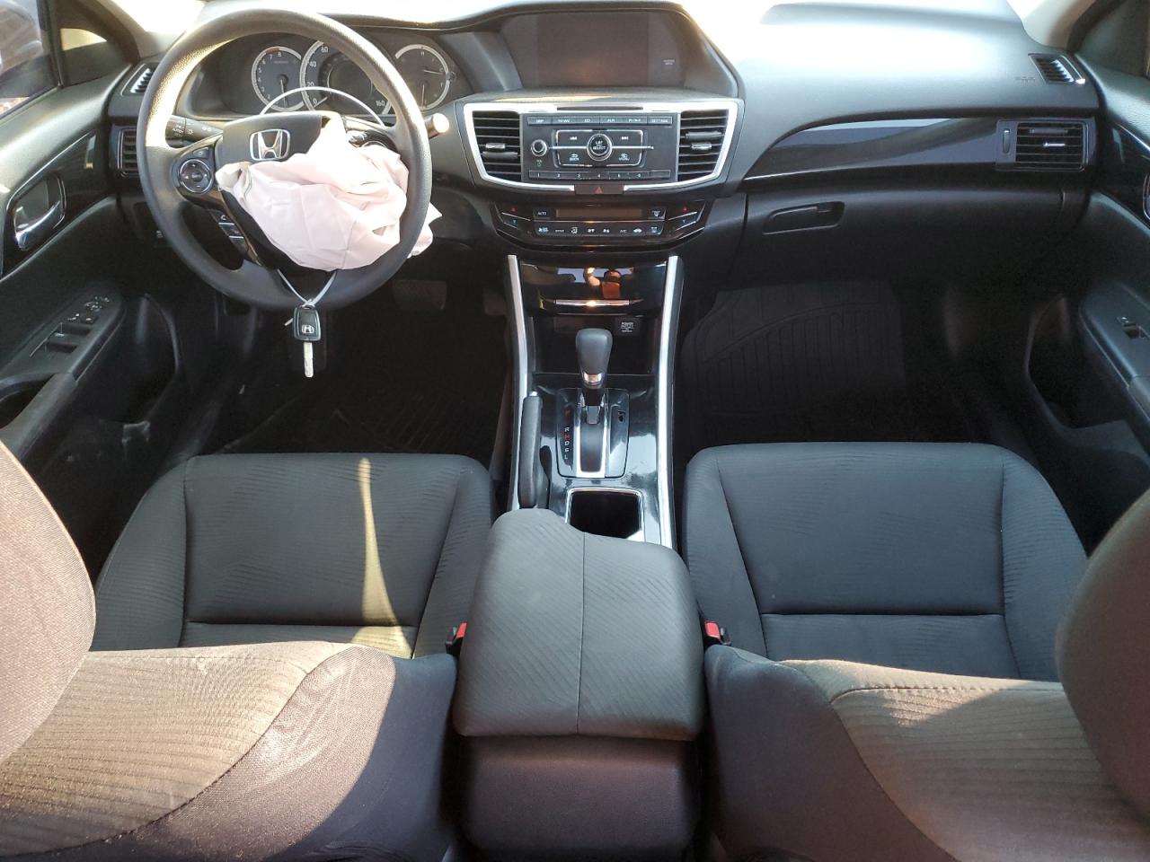 1HGCR2F35HA044227 HONDA ACCORD 2017