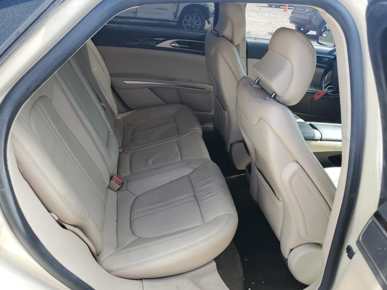 3LN6L2J98GR616335 2016 Lincoln Mkz