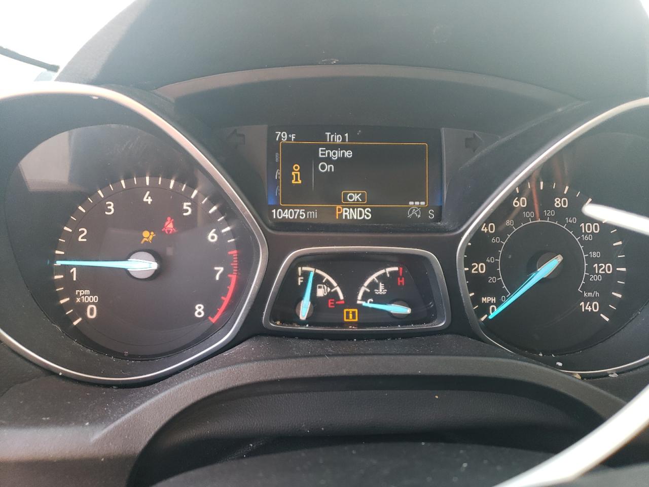 1FMCU9G91HUB65890 FORD ESCAPE 2017