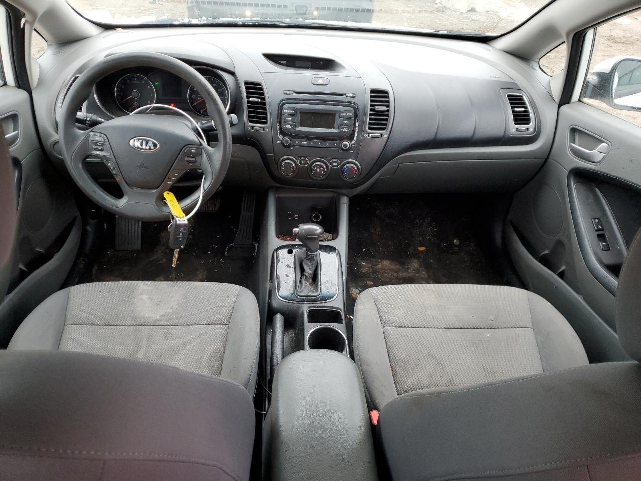 3KPFK4A73HE115072 2017 Kia Forte Lx