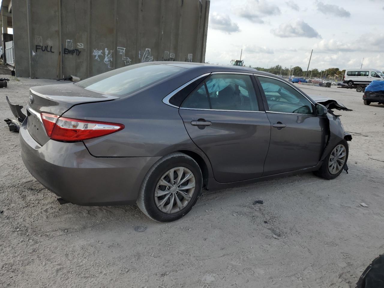 4T4BF1FK3GR529646 TOYOTA CAMRY 2016