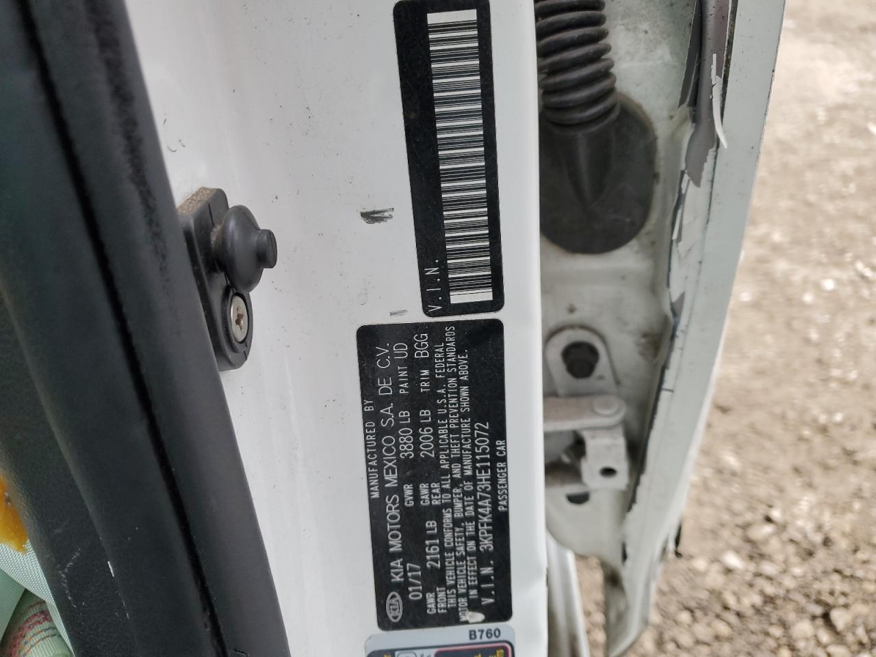 3KPFK4A73HE115072 2017 Kia Forte Lx