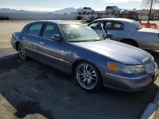 2000 Lincoln Town Car Signature VIN: 1LNHM82W6YY941310 Lot: 43399934