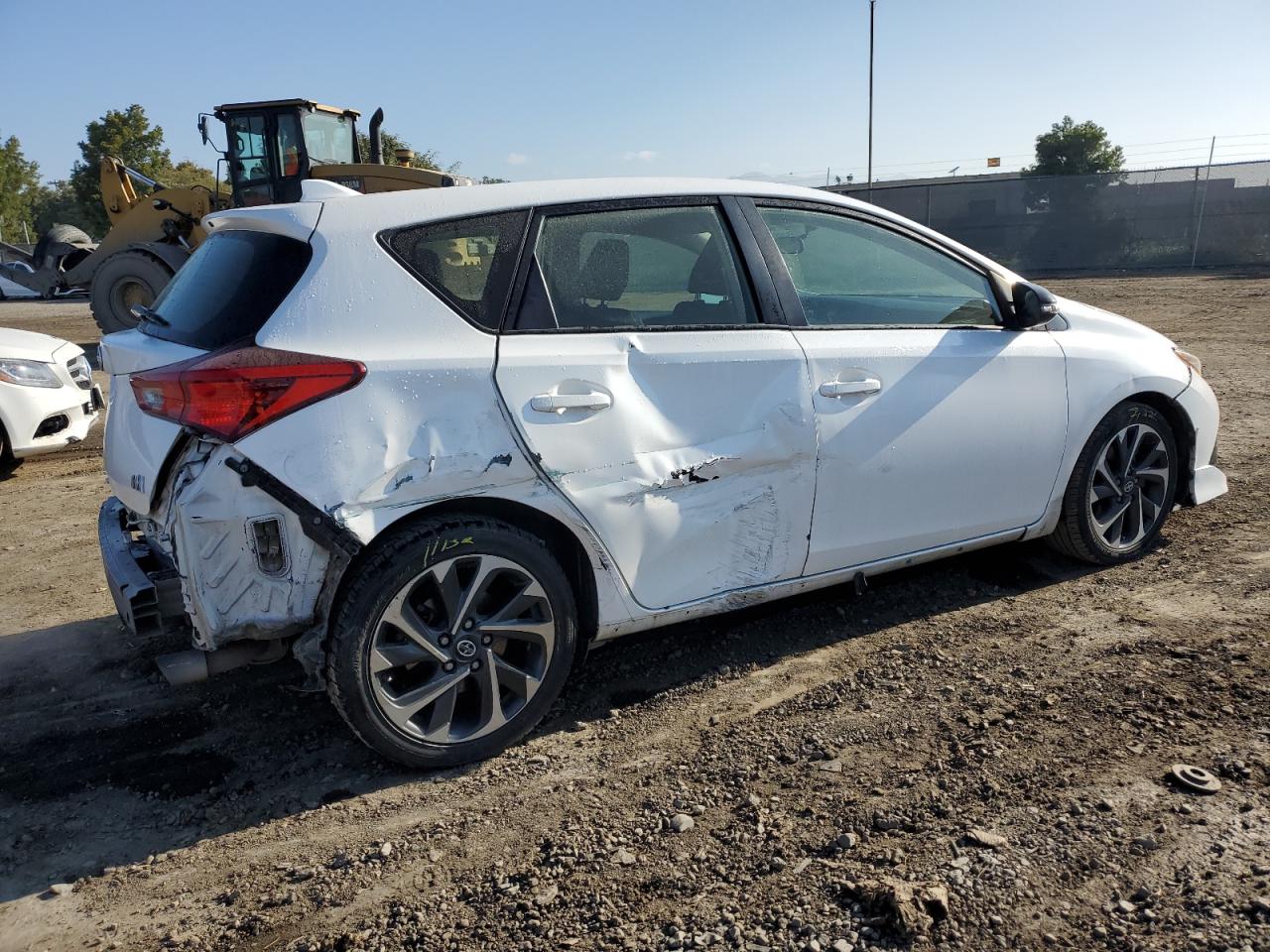 JTNKARJE1GJ522611 TOYOTA SCION 2016