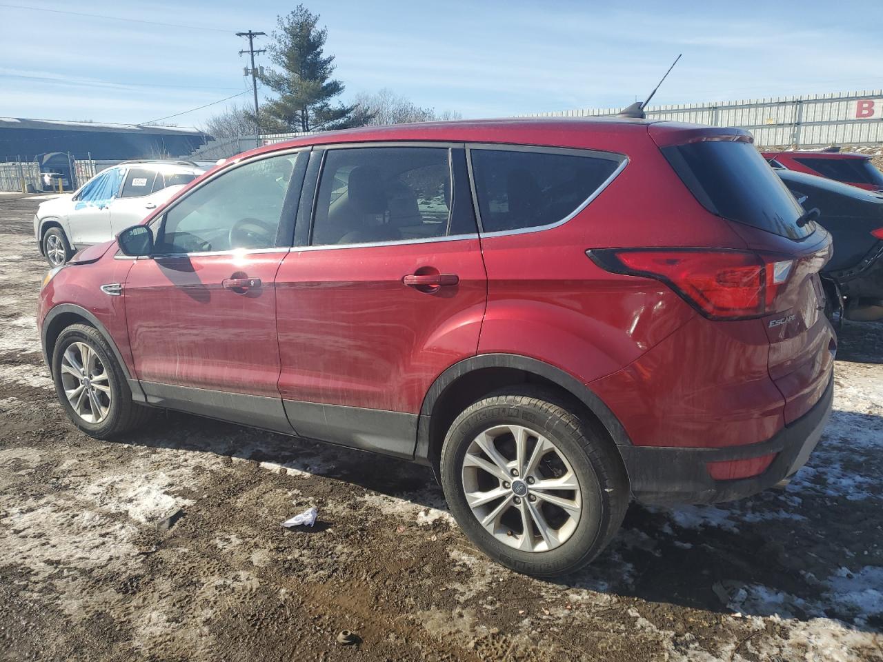 1FMCU0GD2KUC00069 FORD ESCAPE 2019