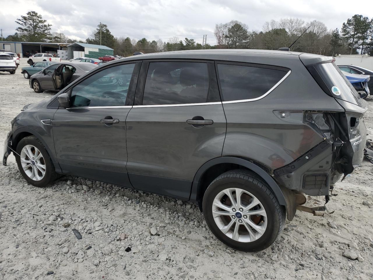 1FMCU0GD9HUD90848 FORD ESCAPE 2017