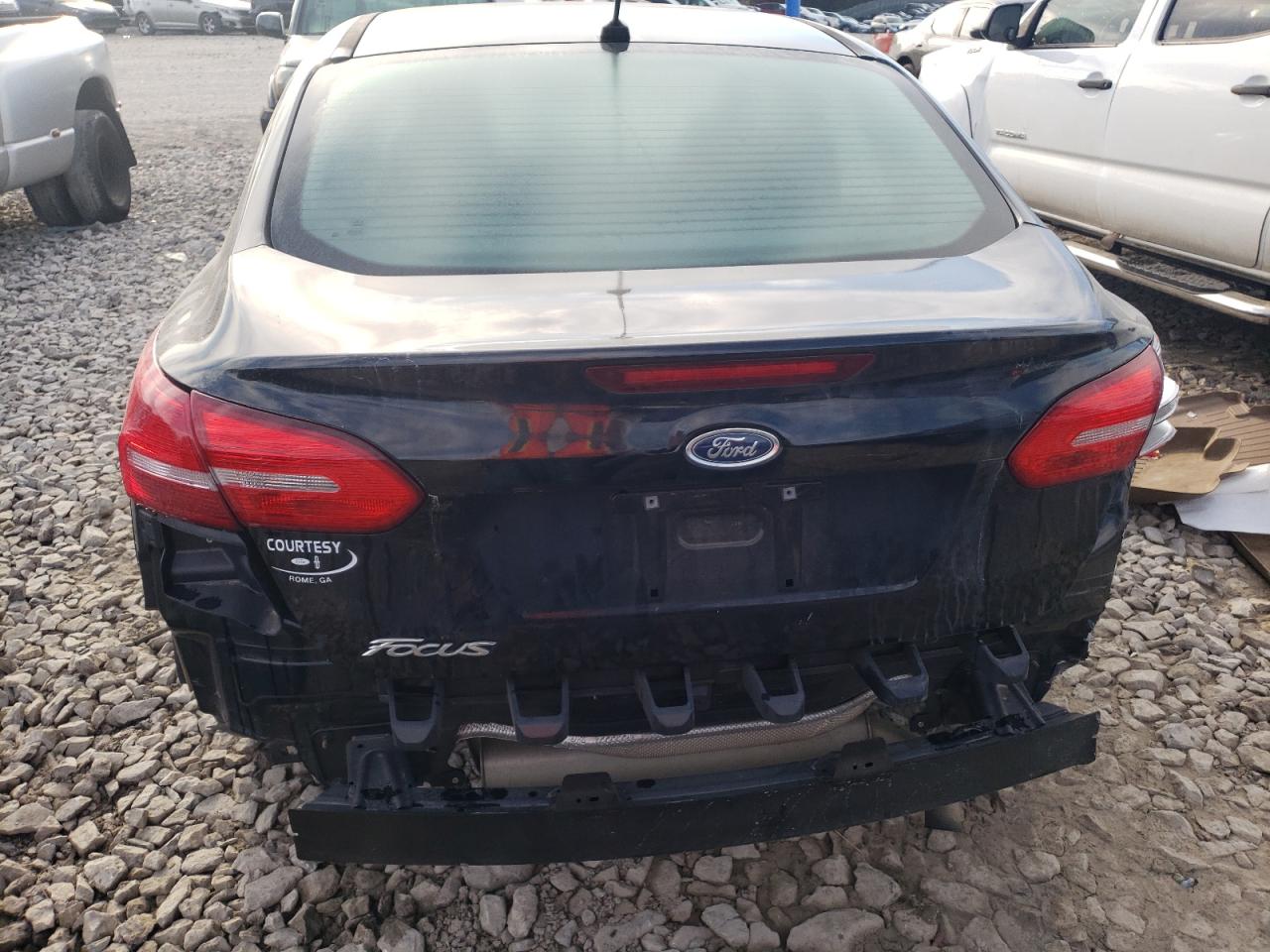 1FADP3E29JL299003 FORD FOCUS 2018
