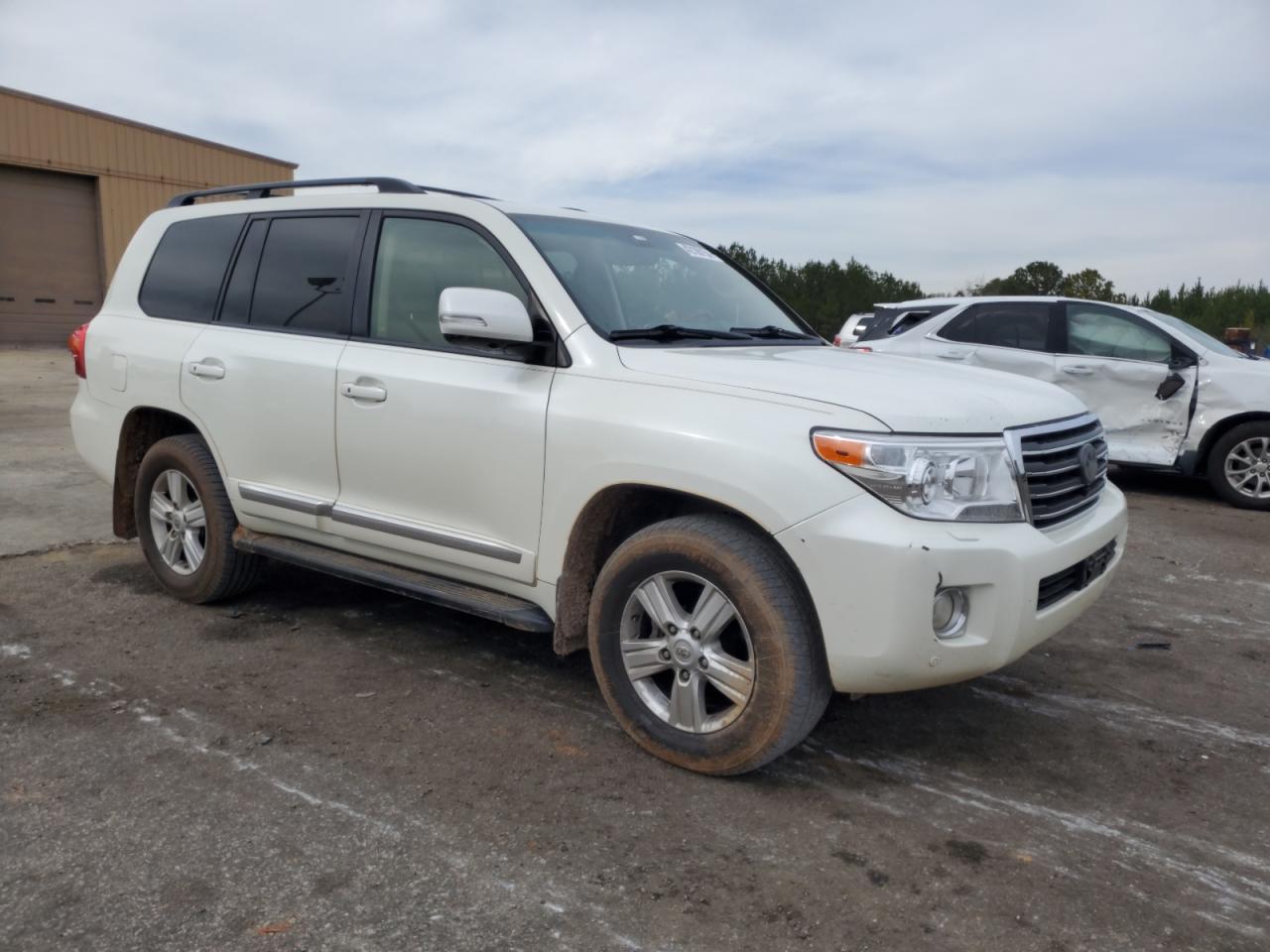 2013 Toyota Land Cruiser vin: JTMHY7AJ1D4010014