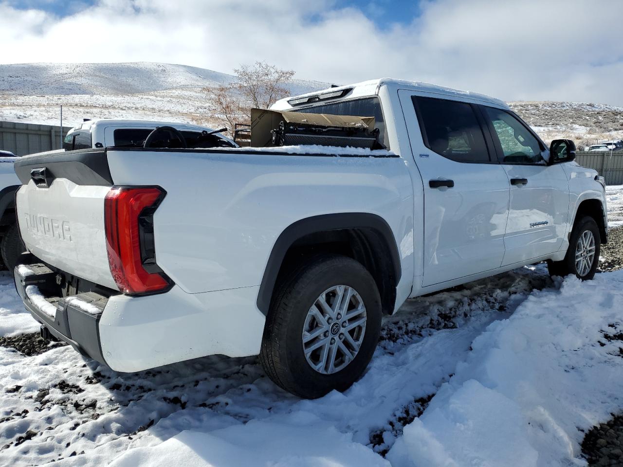 5TFLA5AB7NX011888 2022 Toyota Tundra Crewmax Sr