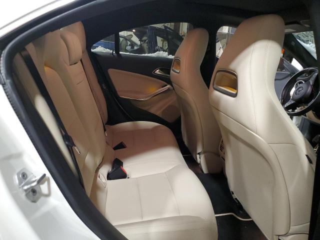 2018 MERCEDES-BENZ CLA 250 4M WDDSJ4GB7JN608354