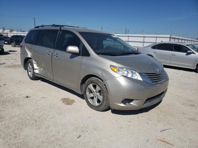 Lot #2443392723 2015 TOYOTA SIENNA LE salvage car