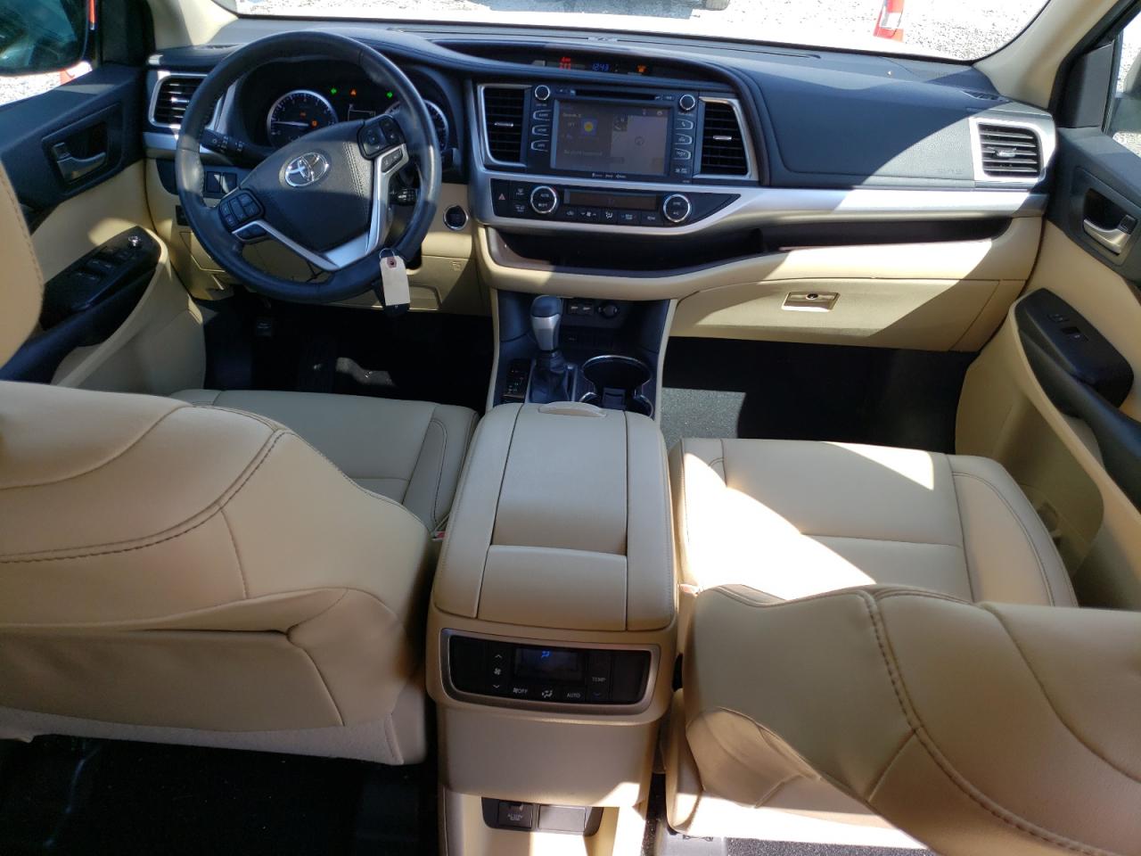 5TDKZRFH4KS319272 TOYOTA HIGHLANDER 2019