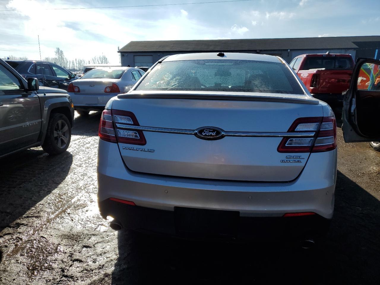 1FAHP2E8XDG183824 2013 Ford Taurus Sel