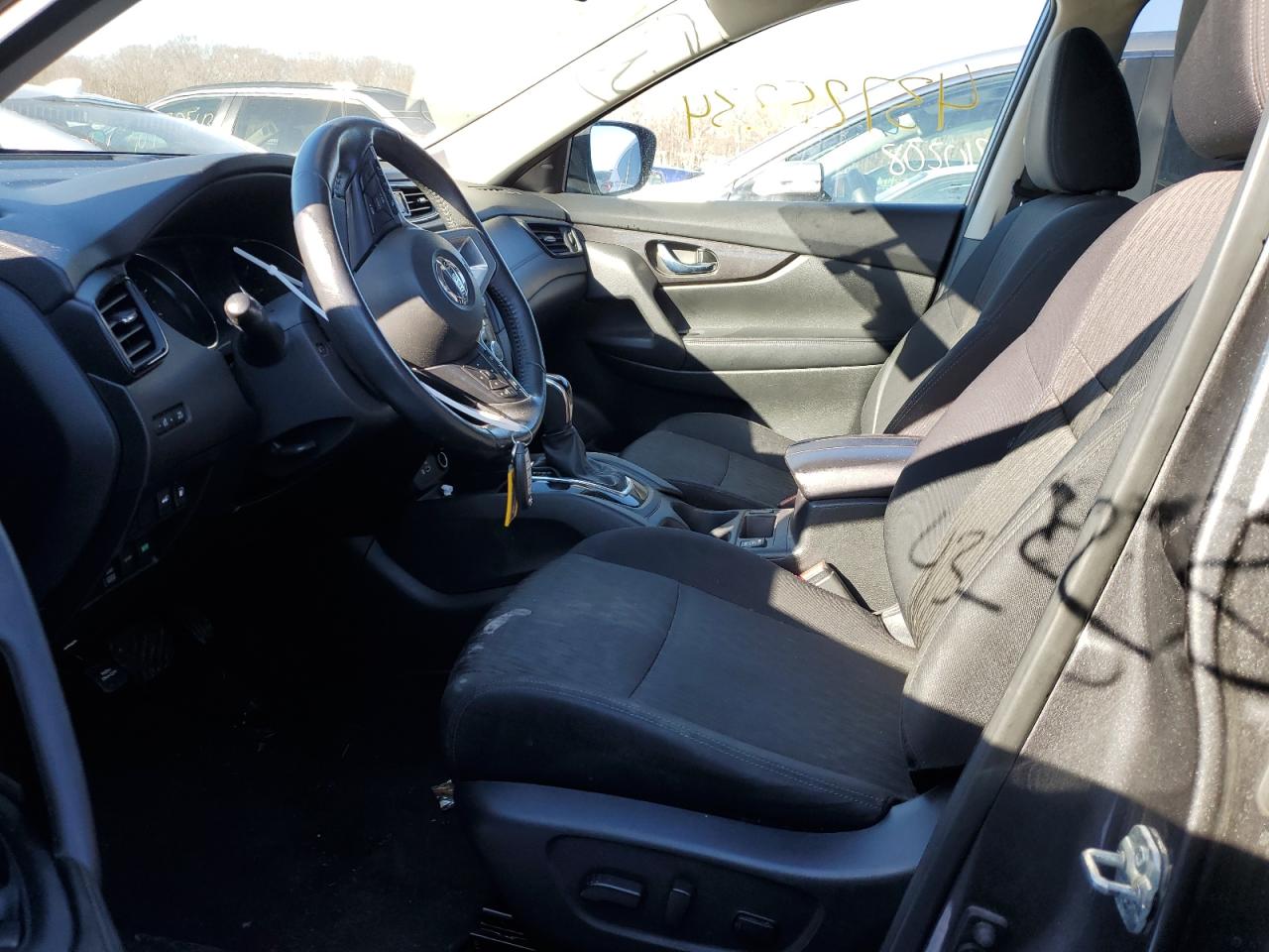 5N1AT2MV5JC817277 NISSAN ROGUE 2018