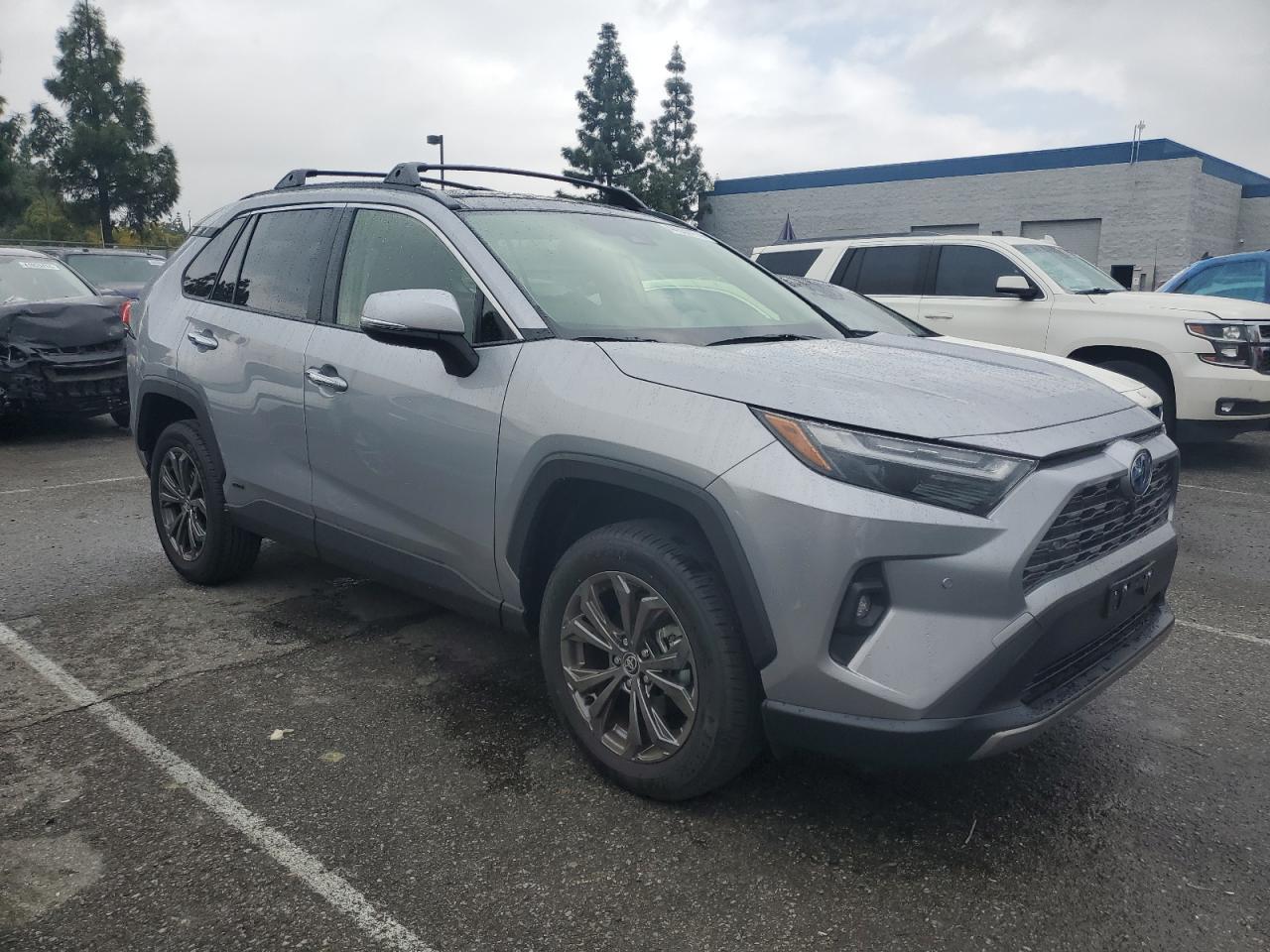 JTMD6RFV7RD119287 TOYOTA RAV4 2024