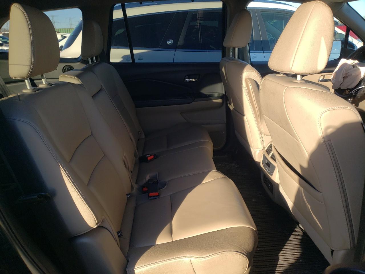 5FNYF6H9XGB061696 HONDA PILOT 2016