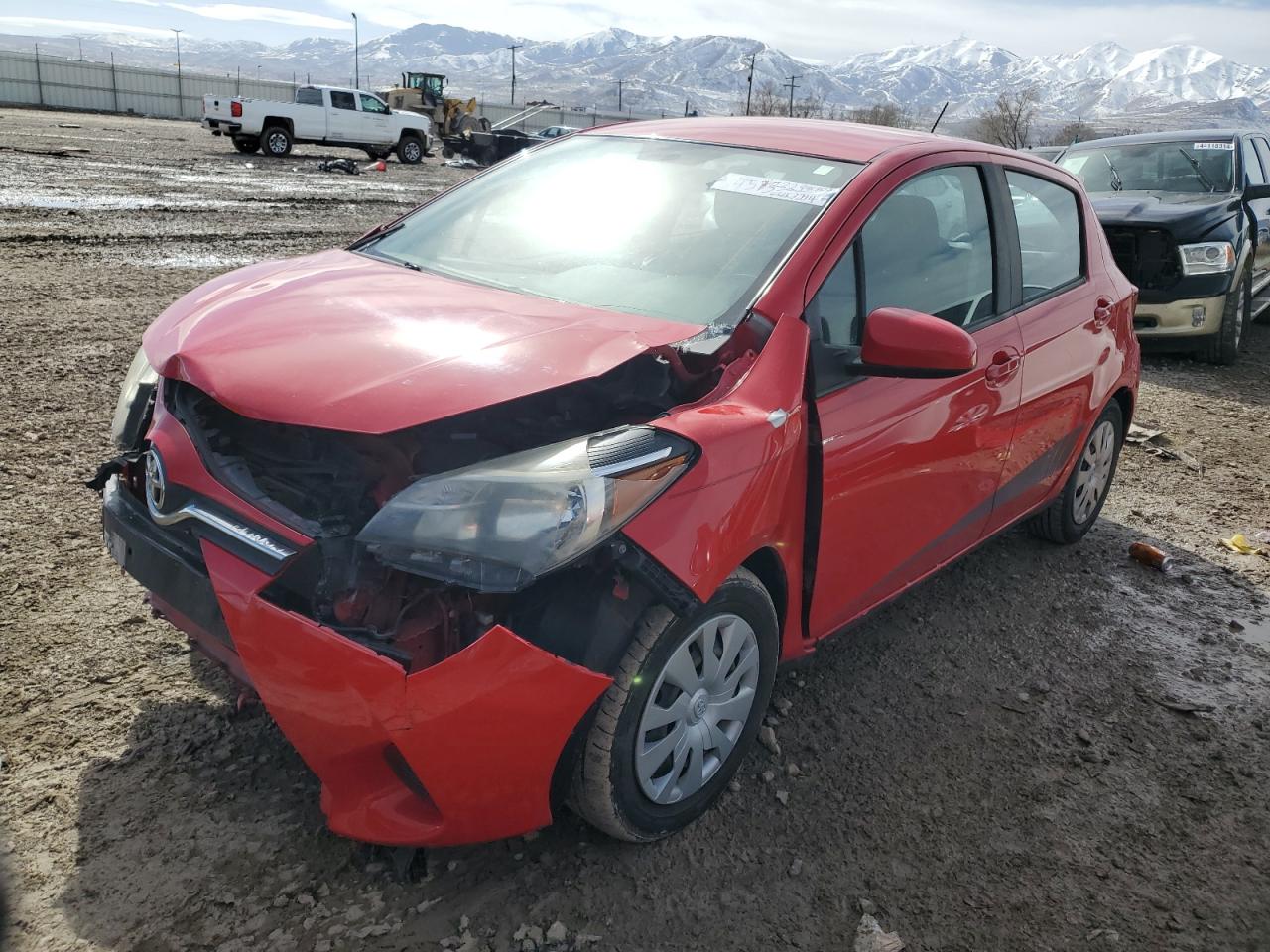 VNKKTUD30FA045266 2015 Toyota Yaris