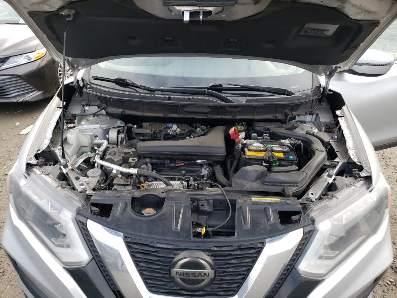 KNMAT2MV7JP574195 NISSAN ROGUE 2018