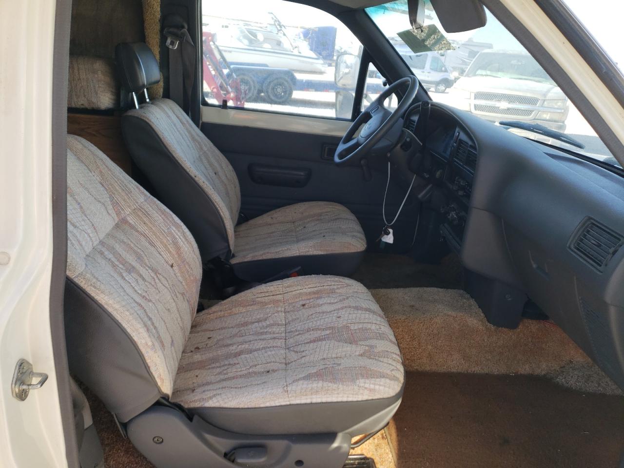 JT5VN94T7L0018088 1990 Toyota Pickup Cab Chassis Super Long Wheelbase