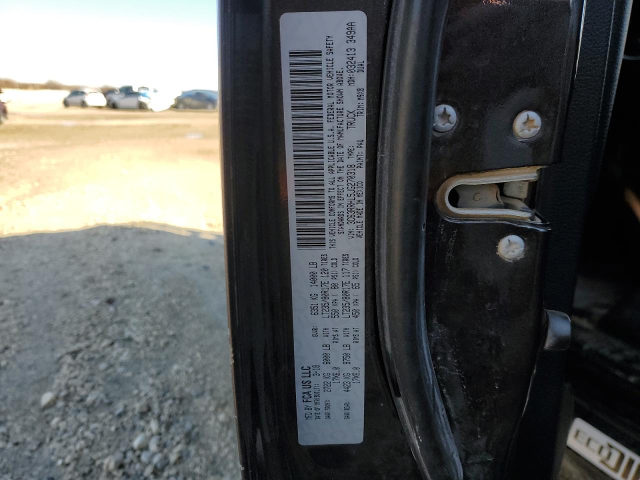 3C63RRHL5JG270318 2018 Ram 3500 Slt