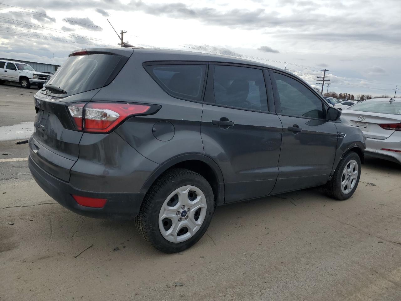 1FMCU0F76HUD87191 FORD ESCAPE 2017